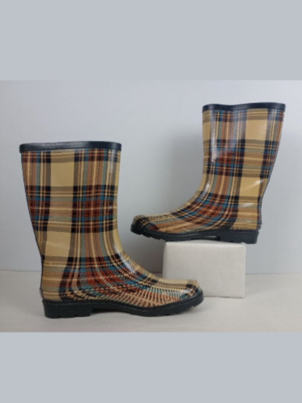 Sporto Womens 10M Amy Yellow Red Blue Black Plaid Rubber Wellington Rain Boots